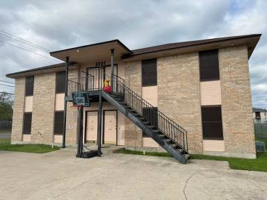 Main picture of 5701 Greengate Dr