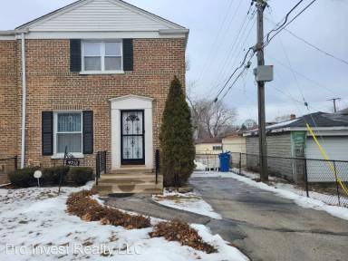 Main picture of 9712 S Merrill Ave