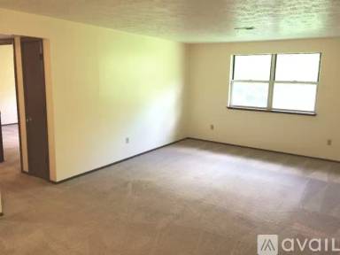 Main picture of 225 Hillview Ln
