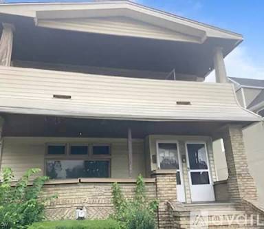 Main picture of 13201 Durkee Ave