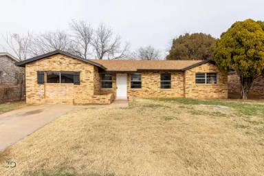 Main picture of 1808 Las Cruces Ln
