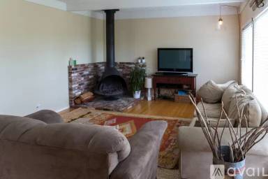 Main picture of 107 Columbia Ave