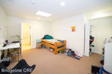 Main picture of 1713 W Berks St