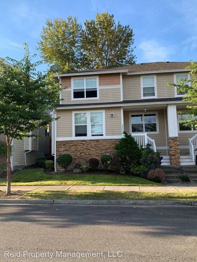 Main picture of 2990 Huntington St