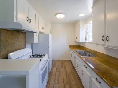 Main picture of 611 E Verdugo Ave