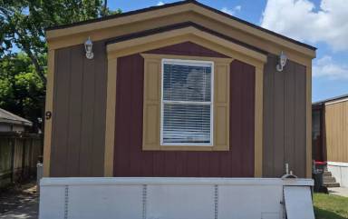 Main picture of 1120 N Vista Dr