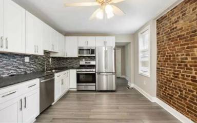 Main picture of 2808 Orleans St