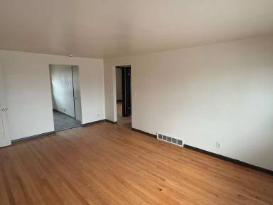 Main picture of 7017 N Teutonia Ave