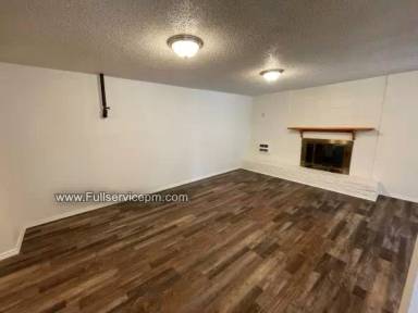 Main picture of 30451 1st Pl S