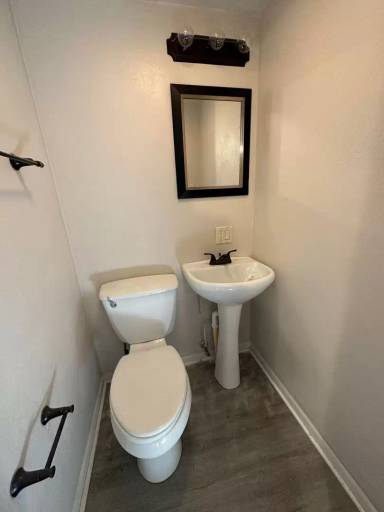 Main picture of 227 E State Road 28