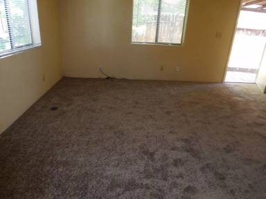 Main picture of 2720 Dahlia Way