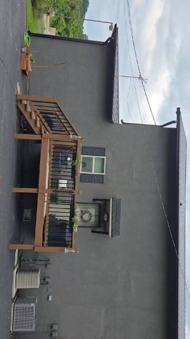 Main picture of 10597 Highway 32