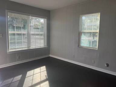 Main picture of 5432 Como Dr