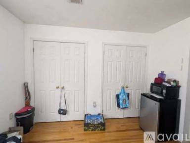 Main picture of 268 Van Wagenen Ave