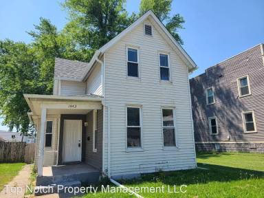 Main picture of 1421 W 4th St