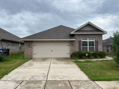 Main picture of 170 Harold Murphy Dr