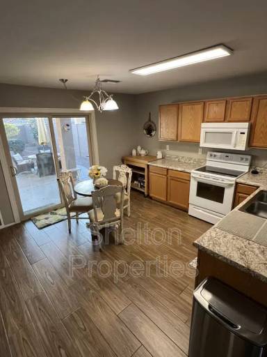 Main picture of 15439 W Cortez St