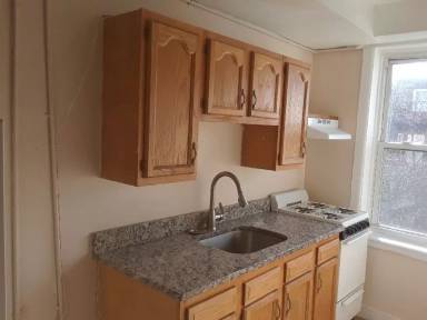 Main picture of 1114 Green St