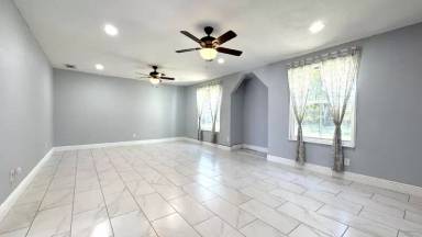 Main picture of 1022 Lewis Dr