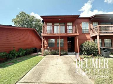 Main picture of 2361 Sugartree Ct