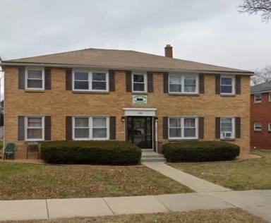 Main picture of 4944 W Forest Home Ave