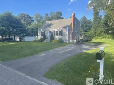 Main picture of 99 Conlyn Ave