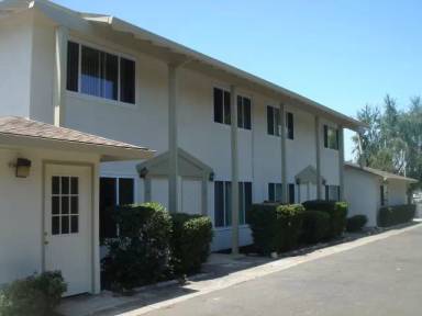 Main picture of 4560 Thornton Ave