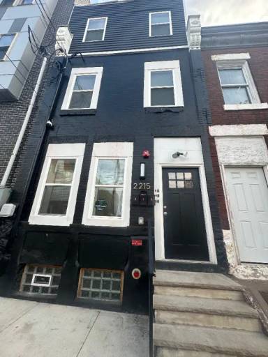 Main picture of 2215 N 10th St