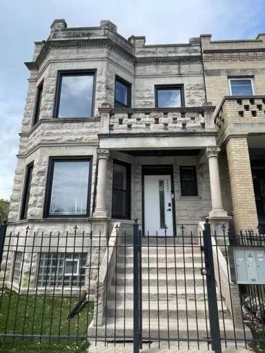 Main picture of 1652 S Ridgeway Ave