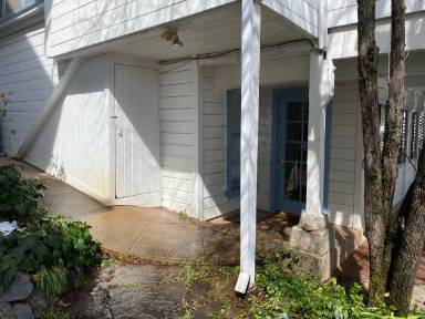 Main picture of 321 S Church St