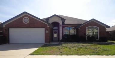 Main picture of 2806 Traditions Dr