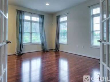 Main picture of 3910 Village Commons Walk