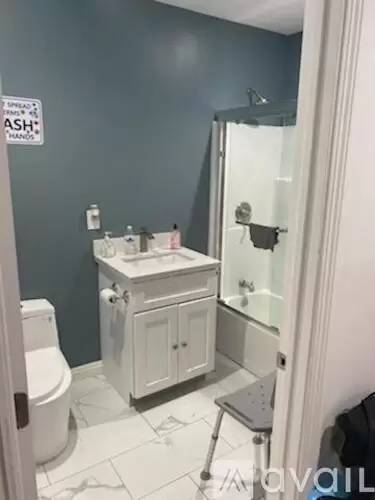 Main picture of 605 W 117th St