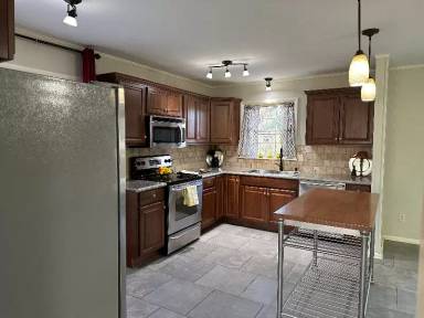 Main picture of 2262 Locke Cir