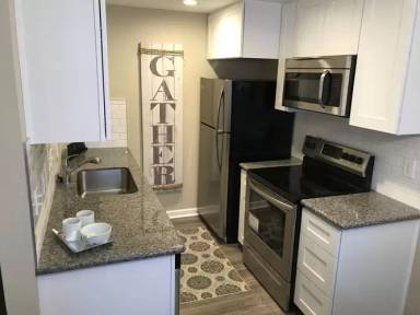 Main picture of 29 E 6th Ave