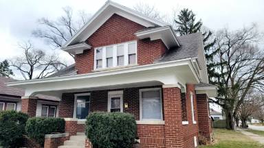 Main picture of 802 N Olive St