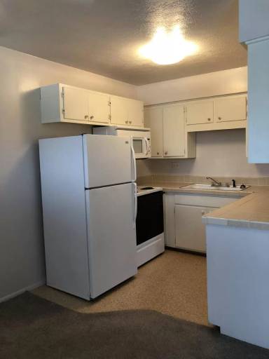 Main picture of 934 W 24th St