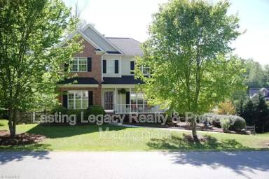 Main picture of 950 Wellesley Place Dr