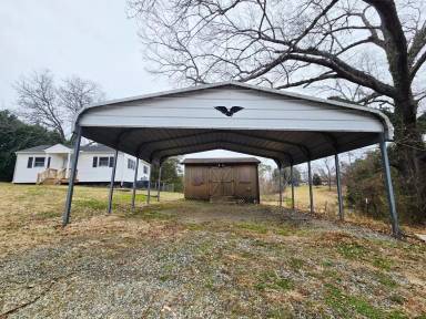 Main picture of 1028 E Hanover Rd