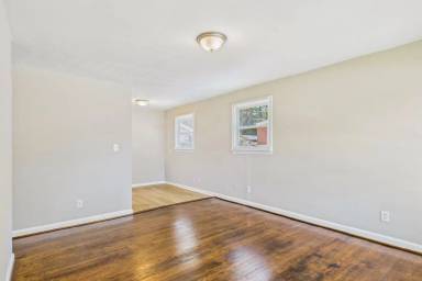 Main picture of 3610 Euclid St