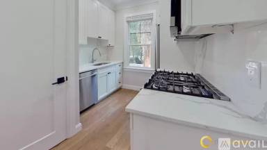 Main picture of 14 Lopez Ave