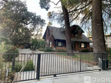 Main picture of 599 N Hill Ave