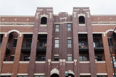 Main picture of 2901 N Halsted St