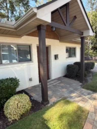Main picture of 304 W College St