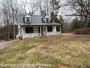 Main picture of 108 E College St