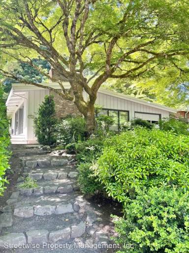 Main picture of 762 9th St