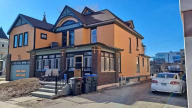 Main picture of 520 S 2nd St