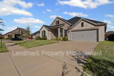 Main picture of 1770 English Way