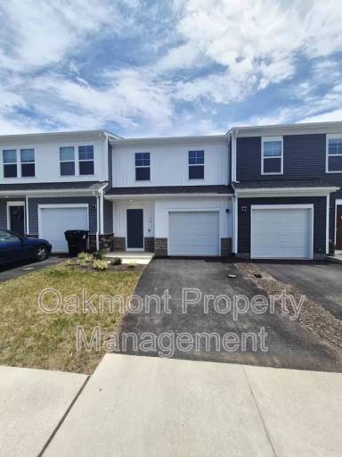 Main picture of 50 Grayson Village Dr