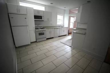 Main picture of 853 Edgewood Ave